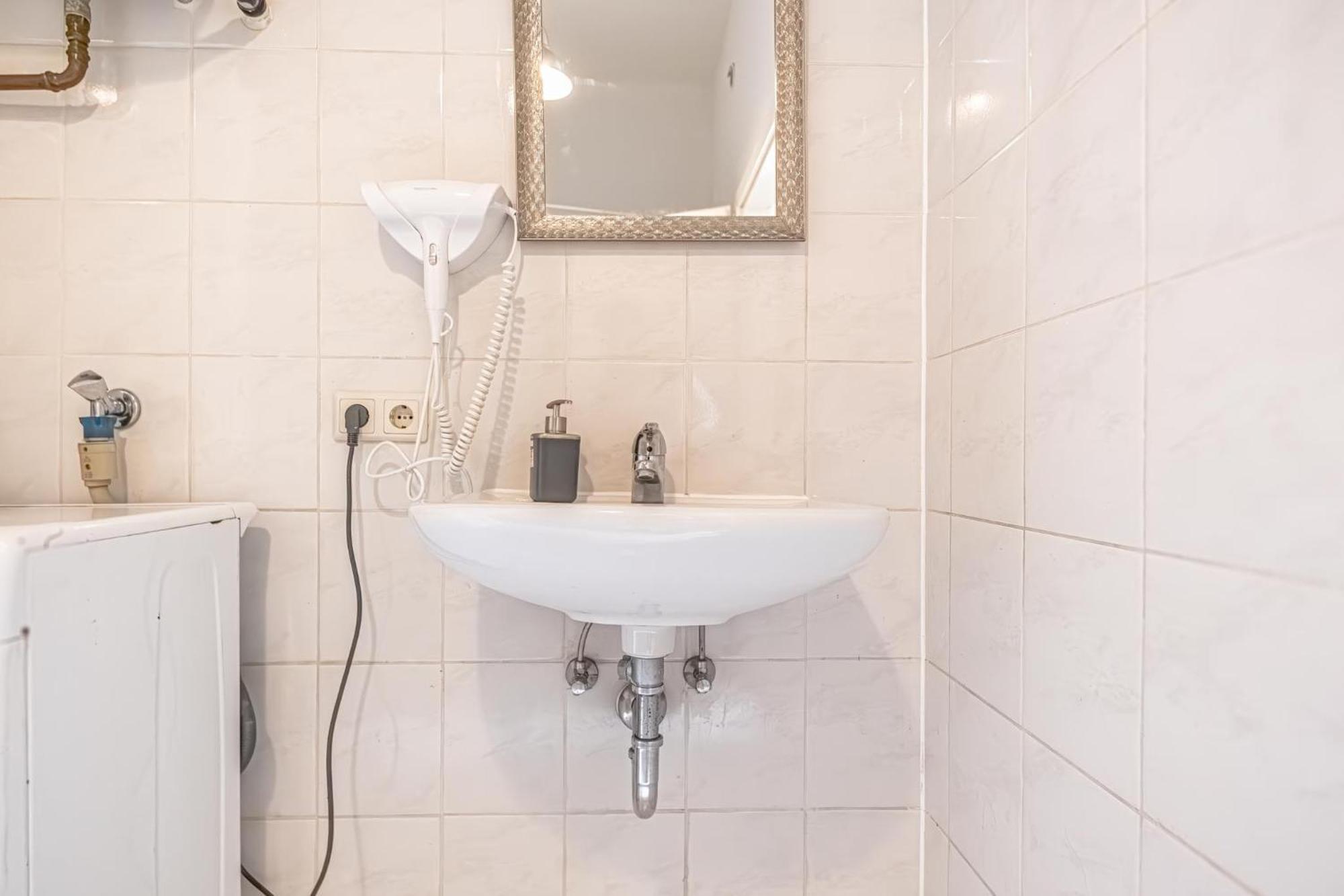 Sweet 3Br Shared Apt Near Wiener Stadthalle & Central Buitenkant foto